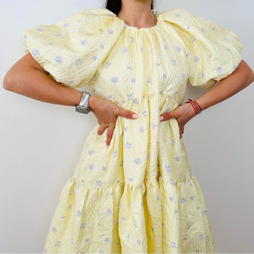 New English Factory Floral Jacquard Tiered Midi High Low pastel